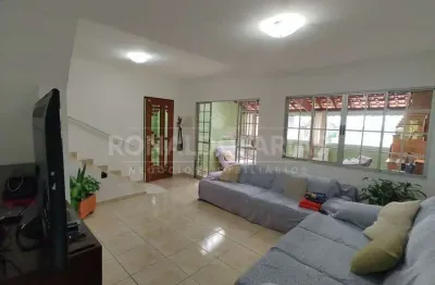 Casa a venda no jardim primavera com 4 dormitórios e 4 vagas de garagem