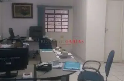 Galpão industrial com 400m² para venda ou locação na região de interlagos.