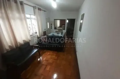 Casa terrea a venda com 03 dormitórios na região de interlagos.