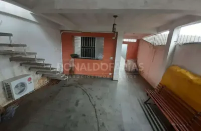 Casa terrea a venda com 03 dormitórios na região de interlagos.