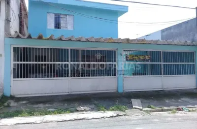 Sobrado à venda com 3 dormitórios 1 suíte na região do vila são josé.