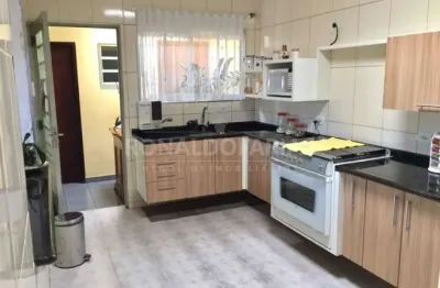 Sobrado a venda com uma salao comercial na parte de baixo na regiao do socorro