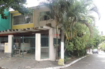 Sobrado à venda com 3 dormitórios na região do campo belo.