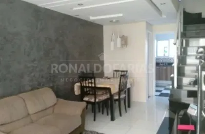 Sobrado  a venda condomínios fechado com 3 dormitórios e 2 vagas na região pedreira