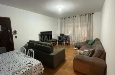 Casa térrea a venda na cidade dutra com 2 dormitórios e suíte