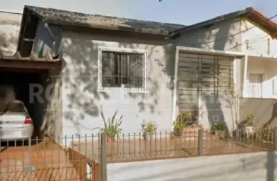 Casa à venda na cidade dutra com 2 dormitórios edícula e 3 vagas de garagem