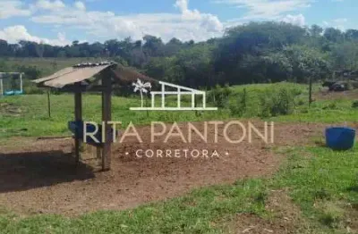 Fazenda à venda no Centro, Cajuru 