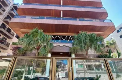 Ampla cobertura duplex, na quadra da praia do forte