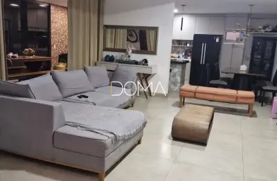 Belíssima casa duplex com piscina em  arraial do cabo, próximo a praia grande!