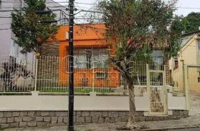 Casa com 3 quartos à venda na rua artigas, 214, petrópolis, porto alegre por r$ 958.000
