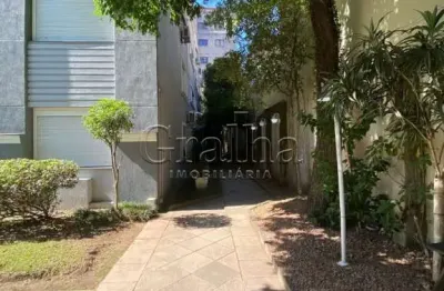 Apartamento com 2 quartos à venda na rua mostardeiro, 549, rio branco, porto alegre por r$ 390.000