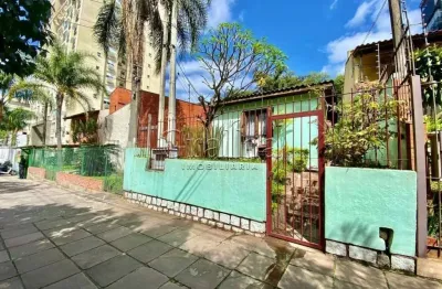 Casa com 4 quartos à venda na avenida coronel lucas de oliveira, 2591, petrópolis, porto alegre por r$ 1.299.000