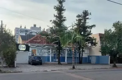 Casa comercial com 4 salas à venda na rua luzitana, 96, higienópolis, porto alegre por r$ 1.800.000
