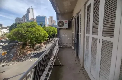 Apartamento com 3 quartos à venda na praça dom feliciano, 122, centro histórico, porto alegre por r$ 320.000