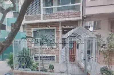 Apartamento com 2 quartos à venda na rua duque de caxias, 798, centro histórico, porto alegre por r$ 230.000