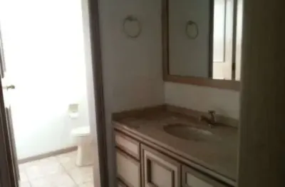 Sala comercial com 1 sala à venda na rua vicente da fontoura, 2199, rio branco, porto alegre por r$ 470.000