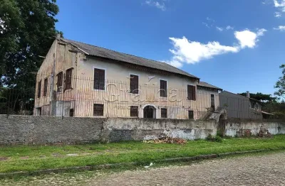 Casa com 9 quartos à venda na rua comendador castro, 209, ipanema, porto alegre por r$ 1.800.000