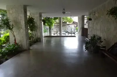Vendo apartamento com 2 quartos, dependencias completas - garagem estacionamento r$250 mil.