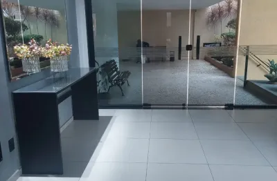 Condominio de apartamentos bem cuidado em suas partes comuns limpas com ótima apresentação.