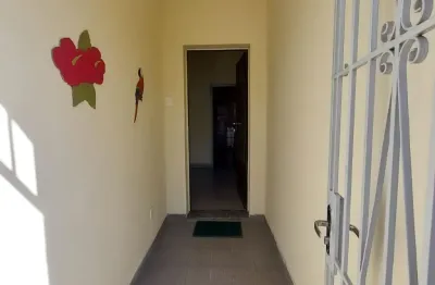 Saia de condominio - vende-se ótima casa em vila fechada no fonseca
