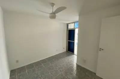 Apartamento com 2 quartos para alugar na Rua Benjamin Constant, 472, Barreto, Niterói