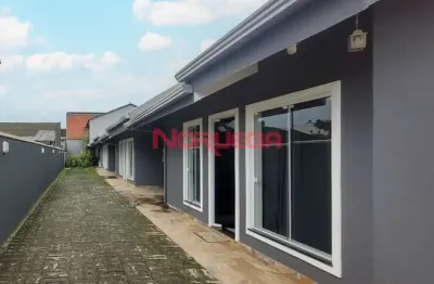 Imperdível oportunidade de adquirir casa no leblon, pontal do paraná-pr: 3 quartos, 2 banheiros, 1 sala, garagem e 150m².