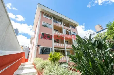 Apartamento com 2 quartos para alugar no Água Verde, Curitiba 