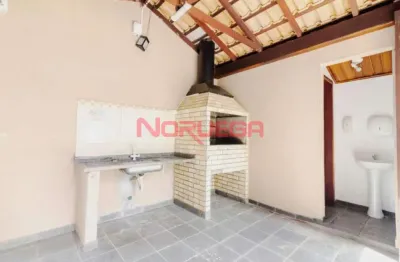 Apartamento à venda no bairro Tinguí em Curitiba com 2 dormitórios, 1 suíte, banheiro e vaga de garagem