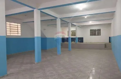 Baixoouuu!! salão comercial com 02 casas. excelente localização!