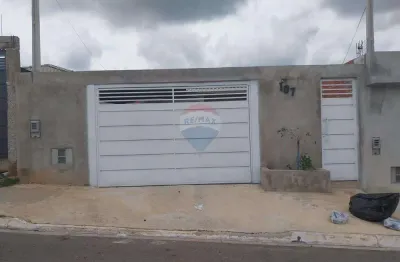 Casa á venda 2 quartos/1banheiro/cozinha ampla integarada com sala/250 mil no novametropolitana!