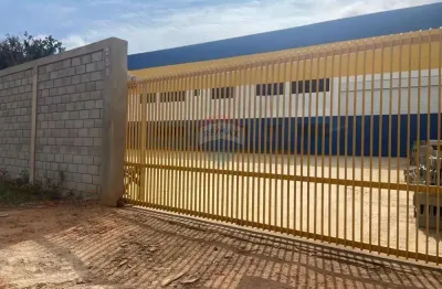'Galpão Comercial Na rodovia João Leme dos Santos, KM 113. Com  1.600m²