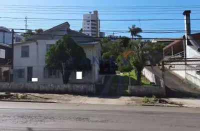 Terreno com possibilidades de construir até 8 pavimentos - te448