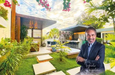 Casa em condomínio fechado com 5 quartos à venda na Rua Teatrólogo Silvano Serra, 570, de Lourdes, Fortaleza