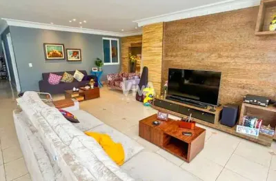 Casa com 4 suítes no bairro  de lourdes - porteira fechada