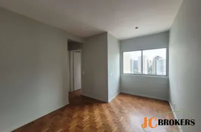 Apartamento com 62 m², 2 dormitórios com armário embutido, sala para 2 ambientes,1 vaga
