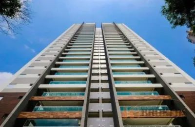 Apartamento com 151m² de área útil, sala para 3 ambientes, varanda com churrasqueira, 3 suítes.