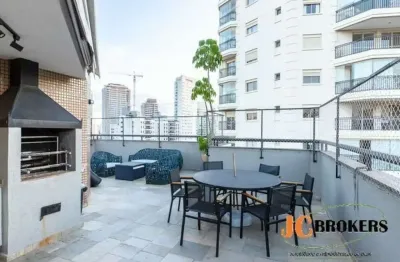 Cobertura duplex com 327 m², 4 dormitórios sendo 2 suítes, área gourmet com piscina, 4 vagas