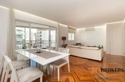 Apartamento com 127m² de área útil, 2 suítes, 2 vagas