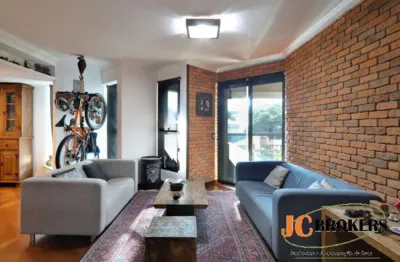Apartamento com 140 m², 3 dormitórios, sendo 1 suíte, sala para 3 ambientes, 2 vagas