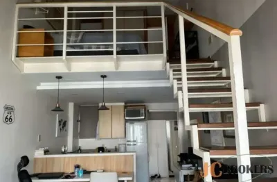 Flat duplex com 40 m² de área útil, 1 quarto e 1 banheiro, 1 vaga de garagem