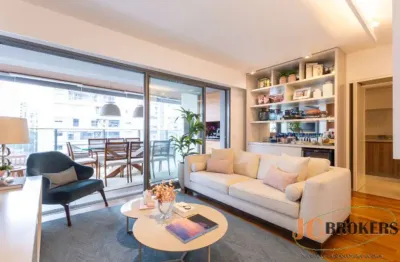 Apartamento com 131 m² de área útil, 3 dormitórios sendo 1 suíte, 2 vagas