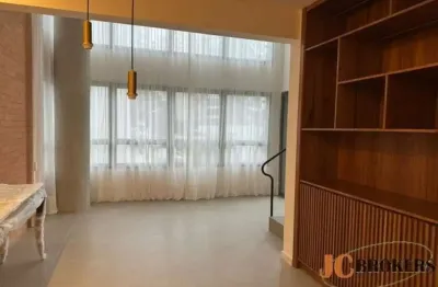 Apartamento duplex com 91m² de área útil, 2 suítes, 1 vaga
