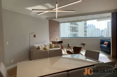 Apartamento mobiliado com 125m² de área útil, 3 suítes, 2 vagas