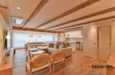 Apartamento mobiliado com 149m² de área útil, 3 suítes, 2 vagas