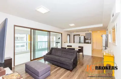 Apartamento com 137 m², 3 dormitórios, sendo 3 suítes, sala para 2 ambientes, 2 vagas