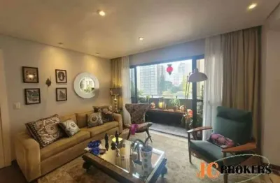 Apartamento com 141 m², 3 dormitórios, sendo 3 suítes, living para 2 ambientes, varanda, 2 vagas
