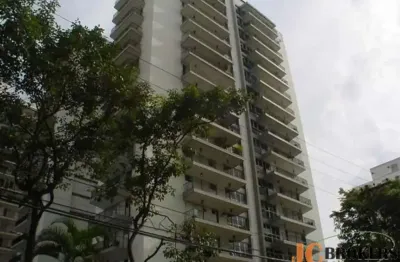 Apartamento com 164m² de área útil,  4 dormitórios sendo 1 suíte, 2 vagas
