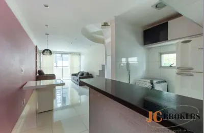 Apartamento duplex com 74m² de área útil, 1 suíte, 1 vaga