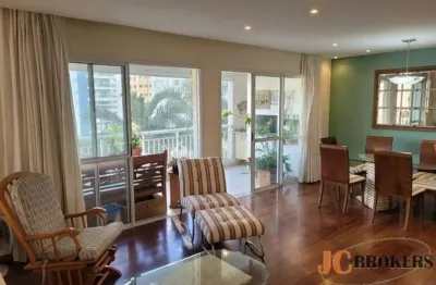 Apartamento com 151 m², 3 dormitórios, sendo 3 suítes, sala ampla para 2 ambientes, 3 vagas