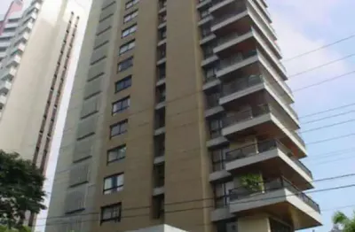 Apto com 211 m², andar alto, linda vista, 3 suítes, 5 banheiros, 3 vagas, amplo living.